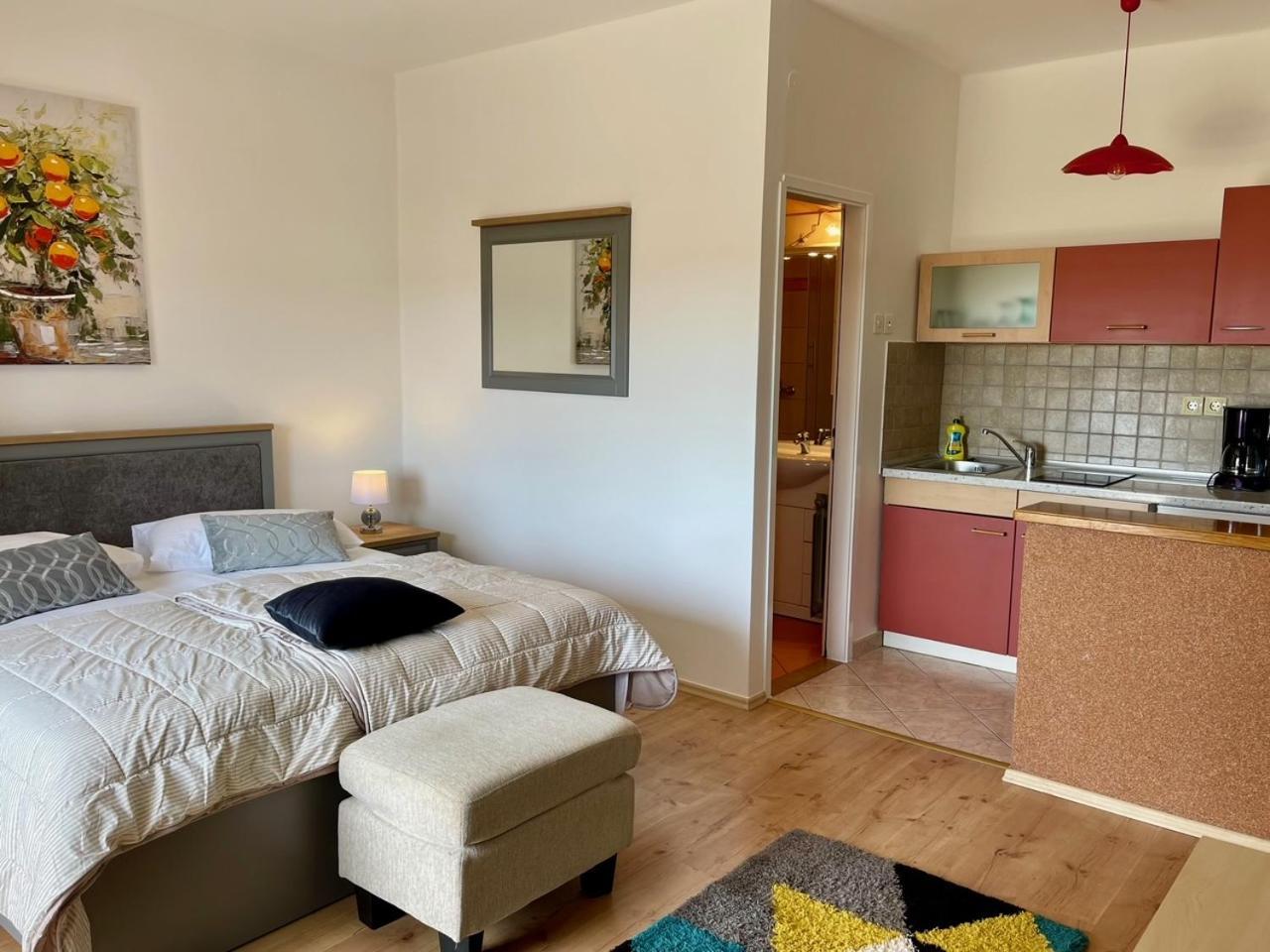 Apartments Bosiljka Rab Town Luaran gambar